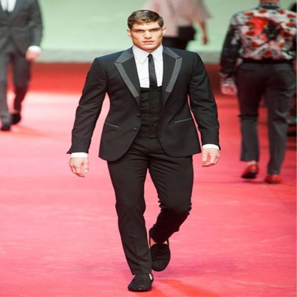 the latest coat pants design blue satin groom tuxedos italian style men wedding prom party suits (jacket+pants+vest+tie) men's & blazer, White;black
the latest coat pants design blue satin groom tuxedos italian style men wedding prom party suits (jacket+pants+vest+tie) men's & blazer, White;black