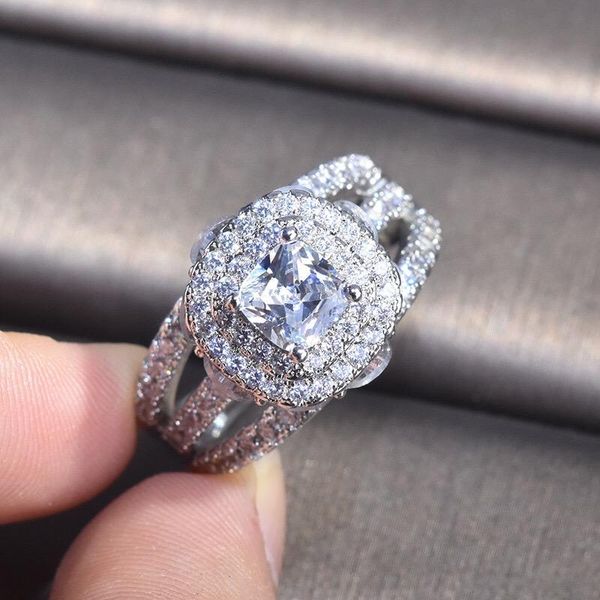 wedding rings luxury full inlay shiny small zircon multi layer design fashion dainty jewelry for women party gifts, Slivery;golden
wedding rings luxury full inlay shiny small zircon multi layer design fashion dainty jewelry for women party gifts, Slivery;golden