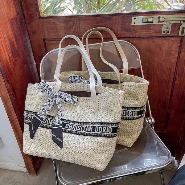 summer beach 2021 new travel tote bag simple leisure straw woven portable one shoulder women's bag
summer beach 2021 new travel tote bag simple leisure straw woven portable one shoulder women's bag