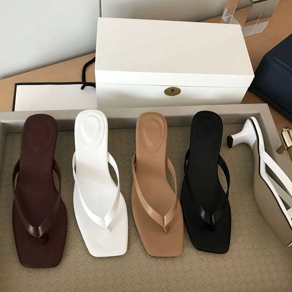 slippers 2021 summer flip flop lady stiletto sandals wear on holiday women's size 35-39, Black
slippers 2021 summer flip flop lady stiletto sandals wear on holiday women's size 35-39, Black