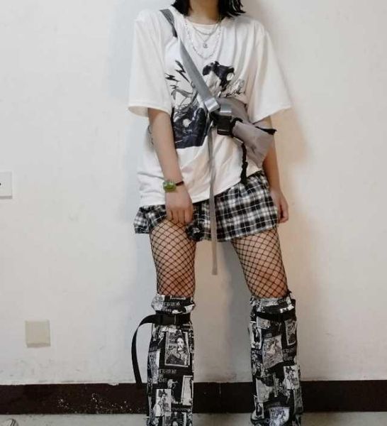 dark lolita women cartoon print cool leg warmer lady adjustable strap street calf-length streetwear fashion rock sock socks & hosiery, Black;white
dark lolita women cartoon print cool leg warmer lady adjustable strap street calf-length streetwear fashion rock sock socks & hosiery, Black;white