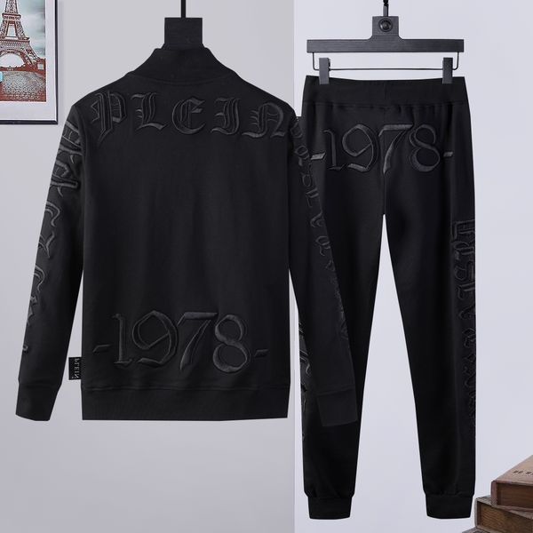 plein bear mens hoodie jacket trousers crystal skull tracksuit men hoodies casual tracksuits jogger jackets pants sets sporting suit 74185, Gray
plein bear mens hoodie jacket trousers crystal skull tracksuit men hoodies casual tracksuits jogger jackets pants sets sporting suit 74185, Gray