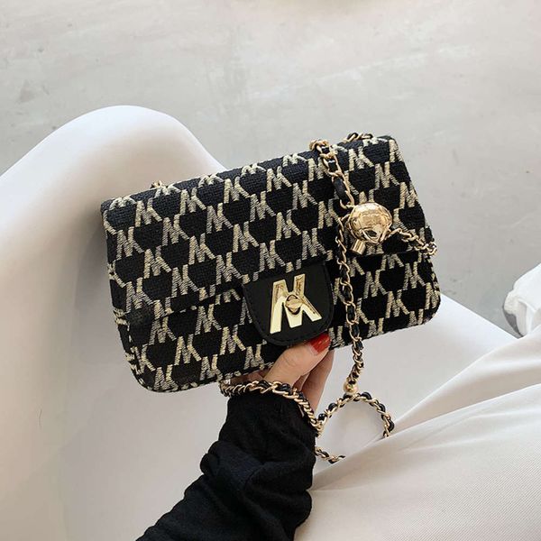 designer luxury messenger bag autumn and winter ladies all-match texture fashion niche
designer luxury messenger bag autumn and winter ladies all-match texture fashion niche