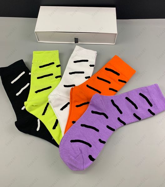 women fashion socks classic casual letter pattern streetwear trendy women's hosiery mix color high quality, Black;white
women fashion socks classic casual letter pattern streetwear trendy women's hosiery mix color high quality, Black;white