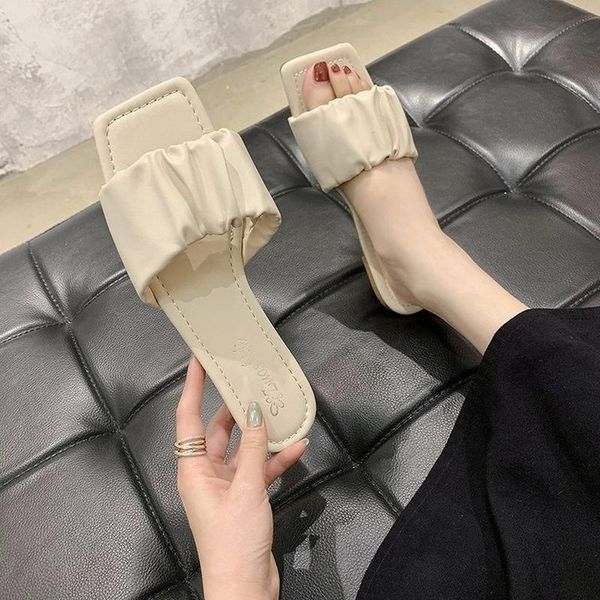 slippers 2021 korean version of the flat bottom beach with a word cool trawler red wearing instagram trend women shoes, Black
slippers 2021 korean version of the flat bottom beach with a word cool trawler red wearing instagram trend women shoes, Black