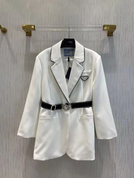 milan runway jackets 2022 spring summer lapel neck long sleeve panelled women's coats designer brand same style outerwear 0218-5, Black;brown
milan runway jackets 2022 spring summer lapel neck long sleeve panelled women's coats designer brand same style outerwear 0218-5, Black;brown