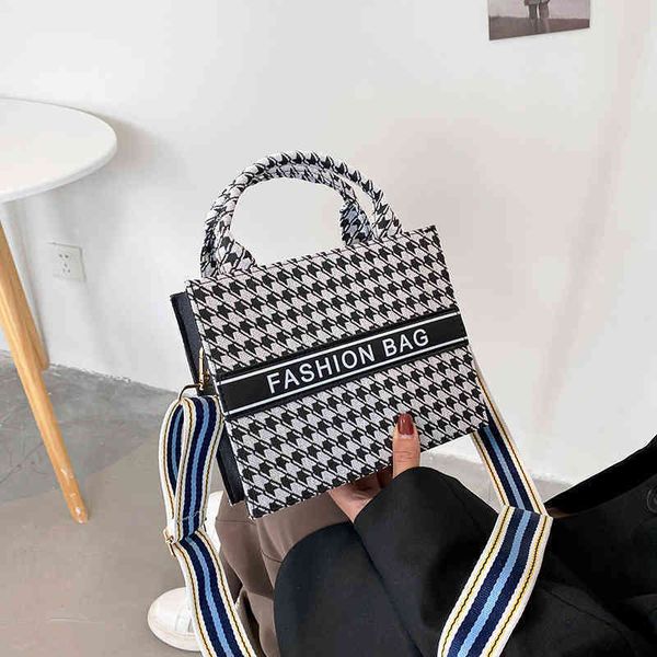 75% off handbag factory store on autumn and winter texture large capacity leopard tote korean version style leisure armpit, Black;red
75% off handbag factory store on autumn and winter texture large capacity leopard tote korean version style leisure armpit, Black;red