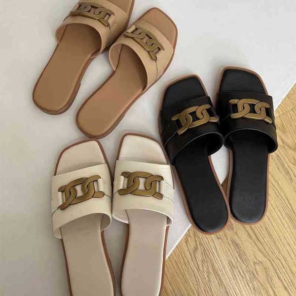 temperament flat sandals soft sole leather slippers women's summer wear fashion 2021 new tx6132, Black
temperament flat sandals soft sole leather slippers women's summer wear fashion 2021 new tx6132, Black