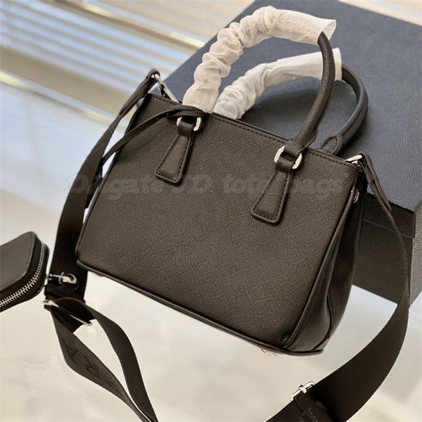 lady cowhide lash package wallets handbag zipper shopping bags luxury designer leather letter women bucket bag casual cross body business sh, Red;black
lady cowhide lash package wallets handbag zipper shopping bags luxury designer leather letter women bucket bag casual cross body business sh, Red;black