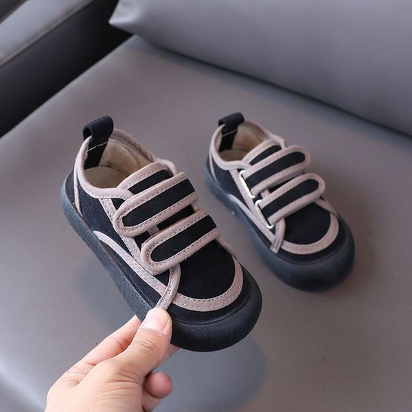 baby shoes 2021 winter children's canvas korean plush biscuit soft bottom cotton cloth for boys and girls, Black 
baby shoes 2021 winter children's canvas korean plush biscuit soft bottom cotton cloth for boys and girls, Black