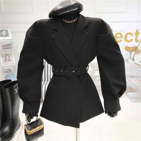 dress spring summer 2021 niche design bubble sleeve women's suit issue close the waist show fine jacket, Black;gray
dress spring summer 2021 niche design bubble sleeve women's suit issue close the waist show fine jacket, Black;gray