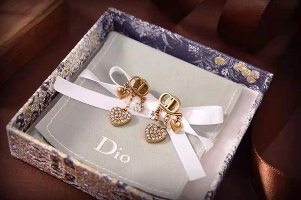 backs earrings d family letter peach 2021 tassel love temperament cd chain asymmetric brass, White
backs earrings d family letter peach 2021 tassel love temperament cd chain asymmetric brass, White
