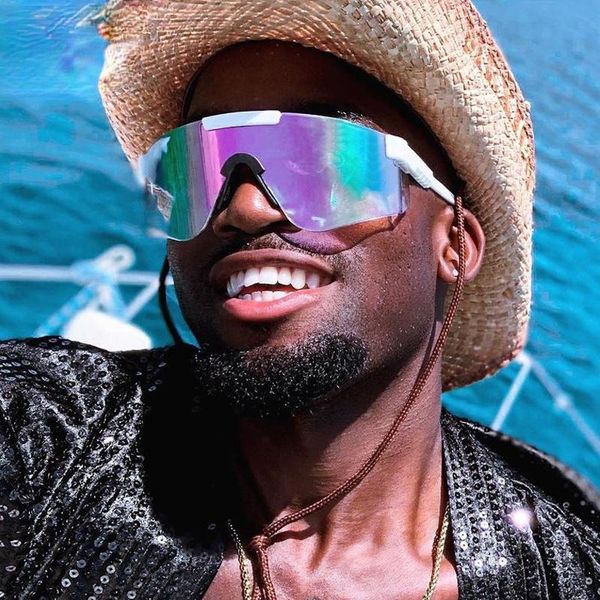 sunglasses 2021 flat goggle sun glasses women men blue frame mirrored lens windproof sport no polarized for men/woman uv400, White;black
sunglasses 2021 flat goggle sun glasses women men blue frame mirrored lens windproof sport no polarized for men/woman uv400, White;black