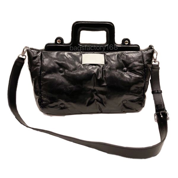 1:1 high-end design women's fashion shoulder bag autumn and winter essential cotton clothing clouds tote bags pull-down designs fluffy
1:1 high-end design women's fashion shoulder bag autumn and winter essential cotton clothing clouds tote bags pull-down designs fluffy