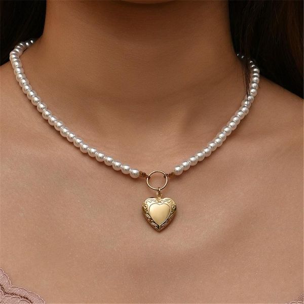 pendant necklaces 2021 fashion multilevel artificial pearl exquisite metal heart necklace for women boho vintage choker chain jewelry gift, Silver
pendant necklaces 2021 fashion multilevel artificial pearl exquisite metal heart necklace for women boho vintage choker chain jewelry gift, Silver