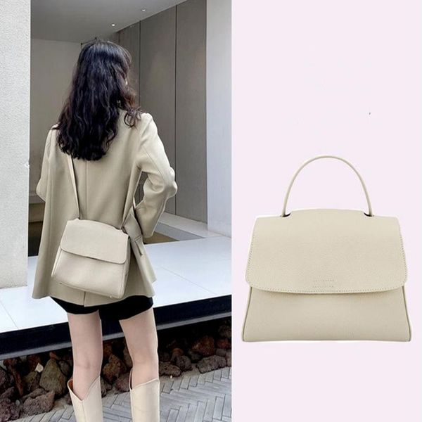 shoulder bags european and american leather handbags 2021 one-shoulder small square bag female large-capacity tote diagonal handbag
shoulder bags european and american leather handbags 2021 one-shoulder small square bag female large-capacity tote diagonal handbag