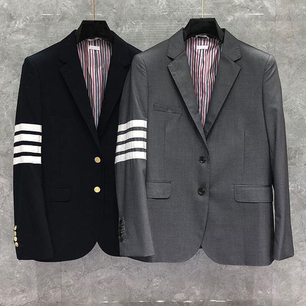 men's suits & blazers brand 2021 fashion formal blazer men british casual suit jacket spring autumn single breasted striped wool coat, White;black
men's suits & blazers brand 2021 fashion formal blazer men british casual suit jacket spring autumn single breasted striped wool coat, White;black