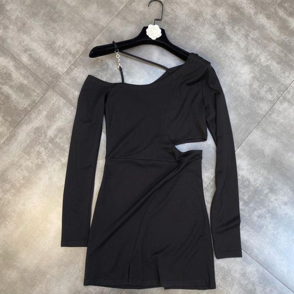 casual dresses fabpop 2021 autumn arrival long sleeve flares pearls strap hollow out waist skew collar black short mini dress women gc290, Black;gray
casual dresses fabpop 2021 autumn arrival long sleeve flares pearls strap hollow out waist skew collar black short mini dress women gc290, Black;gray