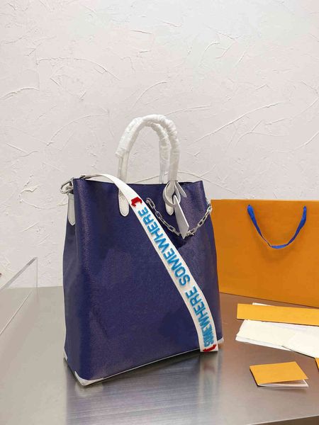 high-quality totes bags trend color chain special matching design fashion ladies handbag purse large capacity casual lady bag
high-quality totes bags trend color chain special matching design fashion ladies handbag purse large capacity casual lady bag