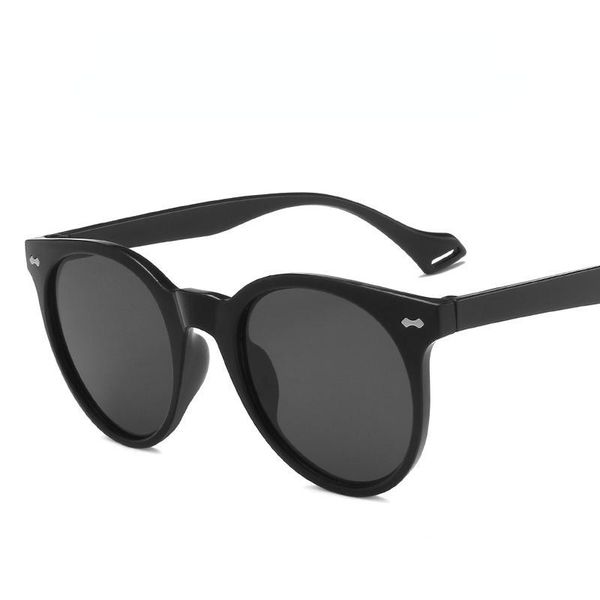 outdoor eyewear round sunglasses women men retro brand rice nails sun glasses colored classic lady goggles
outdoor eyewear round sunglasses women men retro brand rice nails sun glasses colored classic lady goggles