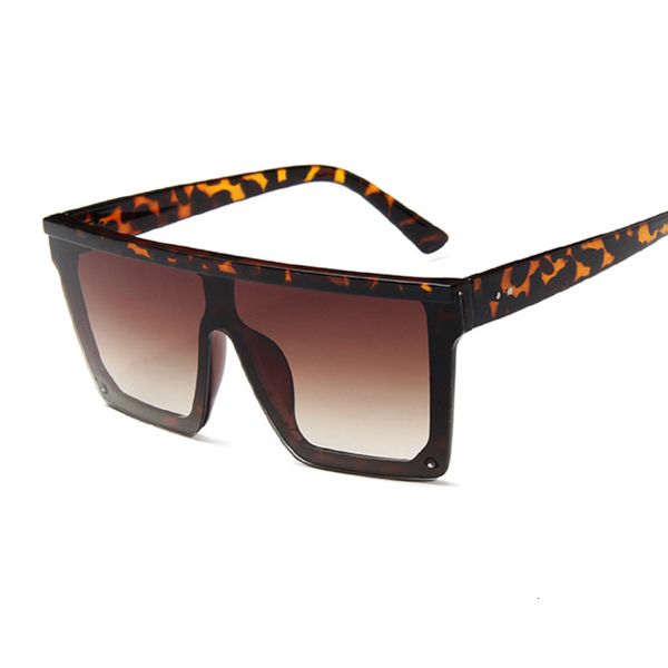 luxury designer sunglasses fashion brand square women vintage oversize sun glasses female big frame shades black lady uv400 0622, White;black
luxury designer sunglasses fashion brand square women vintage oversize sun glasses female big frame shades black lady uv400 0622, White;black