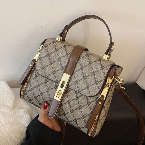 evening bags designer luxury handbag women messenger tote brand letter pattern shoulder bag quality leather crossbody bolsa feminina
evening bags designer luxury handbag women messenger tote brand letter pattern shoulder bag quality leather crossbody bolsa feminina
