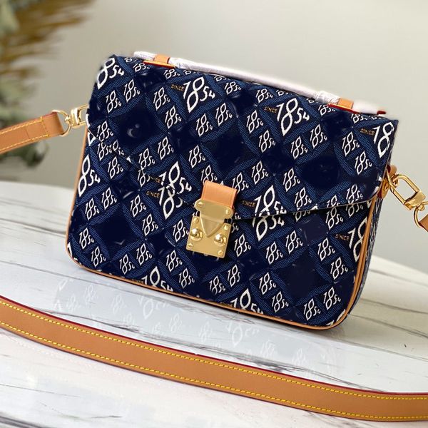 handbag women luxurys designers bags 2021 crossbody bag canvas tote purse old flower print camera cowboy detchable strap flap
handbag women luxurys designers bags 2021 crossbody bag canvas tote purse old flower print camera cowboy detchable strap flap