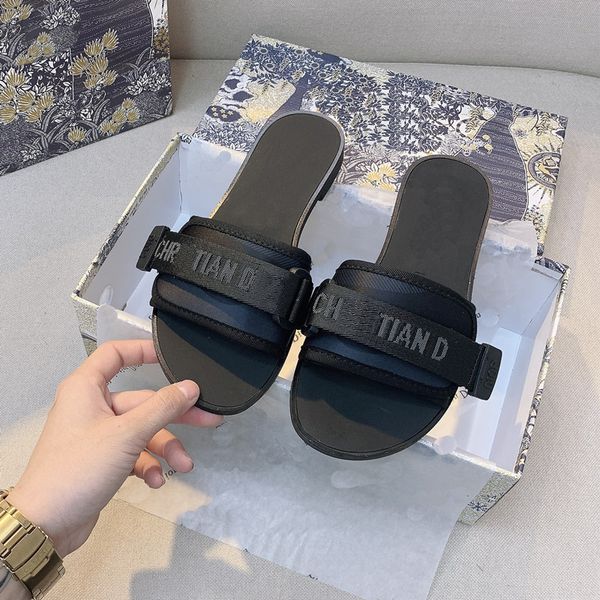 slippers summer 2020 fashion crochet wear embroidered letters with travel beach with flat sandals and slippers ysj, Black
slippers summer 2020 fashion crochet wear embroidered letters with travel beach with flat sandals and slippers ysj, Black