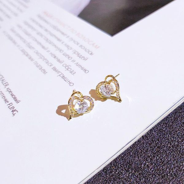 stud inspired design silver inlaid round crystal heart shape exquisite light luxury ladies earrings elegant engagement jewelry, Golden;silver
stud inspired design silver inlaid round crystal heart shape exquisite light luxury ladies earrings elegant engagement jewelry, Golden;silver