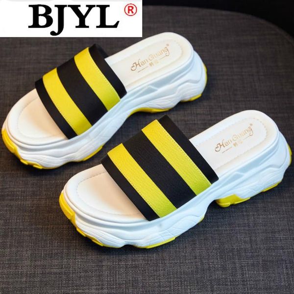 summer woman mid heel casual slippers fashion mesh platform outer wear beach wedge, Black 
summer woman mid heel casual slippers fashion mesh platform outer wear beach wedge, Black