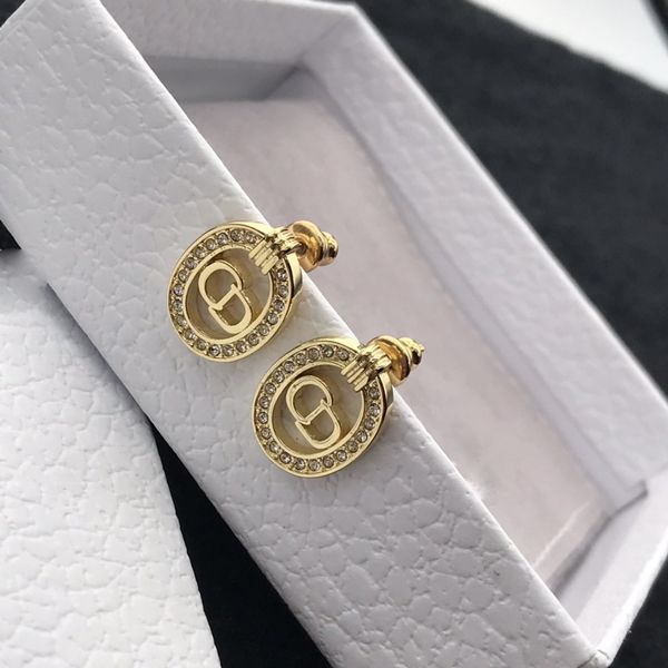 luxury jewelry family new full female net red letter oval earrings, Golden
luxury jewelry family new full female net red letter oval earrings, Golden