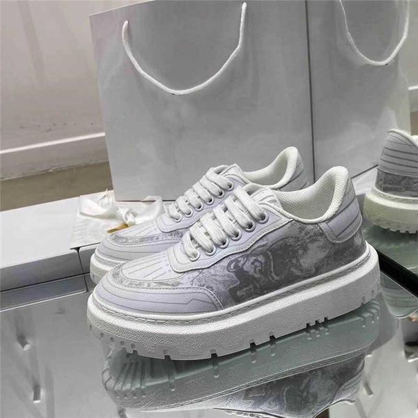 2022 luxury designer dress shoes leather id sneakers ladies calfskin runner trainer white demen chaussures women platform shoe original 1top, Black
2022 luxury designer dress shoes leather id sneakers ladies calfskin runner trainer white demen chaussures women platform shoe original 1top, Black