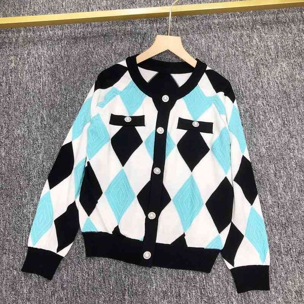 sweater knit 2021 autumn winter women's round neck long sleeve contrast lingge loose cardigan coat, White;black
sweater knit 2021 autumn winter women's round neck long sleeve contrast lingge loose cardigan coat, White;black