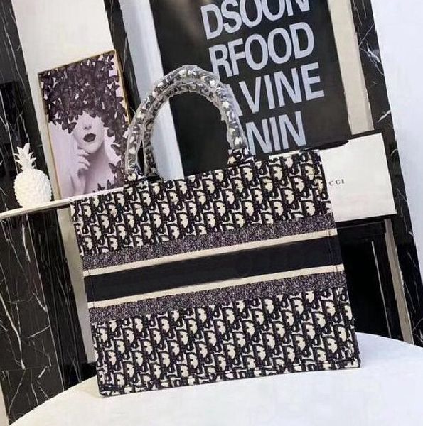 luxury handbag fashion women crossbody bag favorite design logo chain clutch leather handbags bags wallet - d1395, Red;black
luxury handbag fashion women crossbody bag favorite design logo chain clutch leather handbags bags wallet - d1395, Red;black