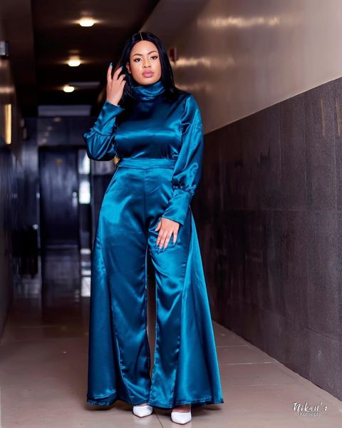 women's blouses & shirts african woman jumpsuits solid color satin fabric bell-bottomed pants plus size elegant stretch 5frm, White
women's blouses & shirts african woman jumpsuits solid color satin fabric bell-bottomed pants plus size elegant stretch 5frm, White