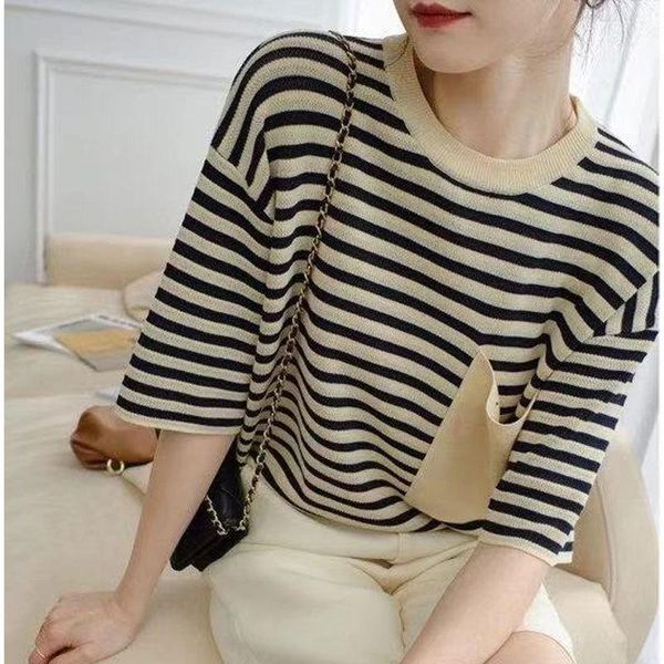 women's t-shirt xiaowang 2021 spring and summer navy style loose soft waxy short sleeve round neck double side stripe knitted t-shir, White
women's t-shirt xiaowang 2021 spring and summer navy style loose soft waxy short sleeve round neck double side stripe knitted t-shir, White