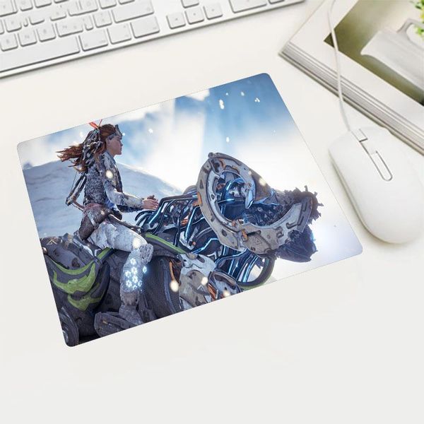 mouse pads & wrist rests small size movie rubber pad can be used for home computer office desk pc horizon zero dawn player gaming
mouse pads & wrist rests small size movie rubber pad can be used for home computer office desk pc horizon zero dawn player gaming