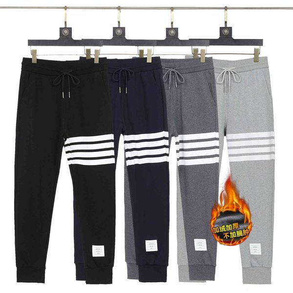 design clothing yarn dyed four bar plush guard pants new korean sports casual men's and women's pants, Black
design clothing yarn dyed four bar plush guard pants new korean sports casual men's and women's pants, Black