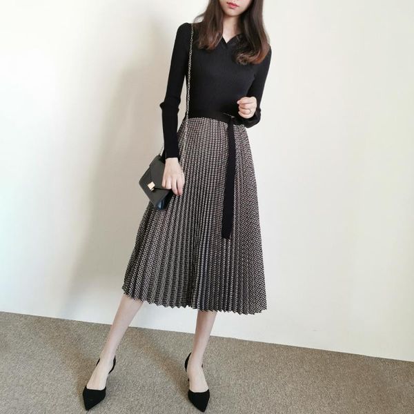 casual dresses dogteeth v neck kintted dress elegant midi belted pleated 2021 spring, Black;gray
casual dresses dogteeth v neck kintted dress elegant midi belted pleated 2021 spring, Black;gray