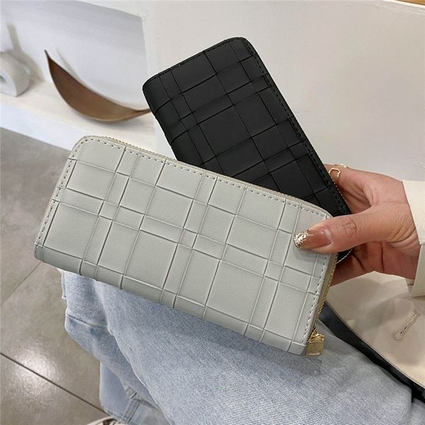 ladies wallet woven long zipper clutch bag american and european fashion style foreign 2021 pu version korean trade new dstvu
ladies wallet woven long zipper clutch bag american and european fashion style foreign 2021 pu version korean trade new dstvu