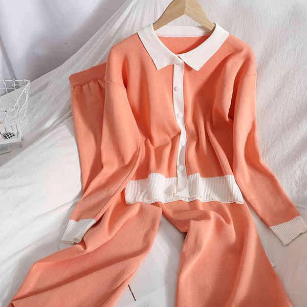 spring color contrast side lapel button knitted pullover blouse with thin casual solid wide leg pants two-piece female 210420, White
spring color contrast side lapel button knitted pullover blouse with thin casual solid wide leg pants two-piece female 210420, White