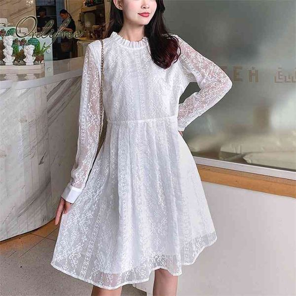 summer women embroidery mini dress long sleeve see through vintage elegant white lace short tunic 210513, Black;gray
summer women embroidery mini dress long sleeve see through vintage elegant white lace short tunic 210513, Black;gray