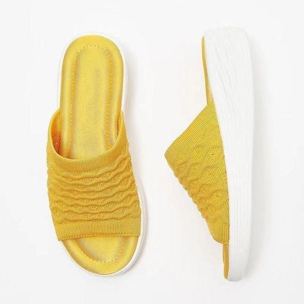 slippers plus size 2021 summer sandals and flat fish mouth thick bottom one word flying woven women's shoes, Black
slippers plus size 2021 summer sandals and flat fish mouth thick bottom one word flying woven women's shoes, Black