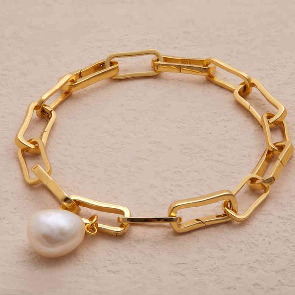 new design custom chain link charm bracelet with pearl 925 silver 18k real gold plated, Golden;silver
new design custom chain link charm bracelet with pearl 925 silver 18k real gold plated, Golden;silver