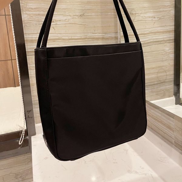 luxurys designer briefcase bag classic ladies handbag women fashion mother cossbody purse handbags shoulder bags mini printing wallet letter
luxurys designer briefcase bag classic ladies handbag women fashion mother cossbody purse handbags shoulder bags mini printing wallet letter