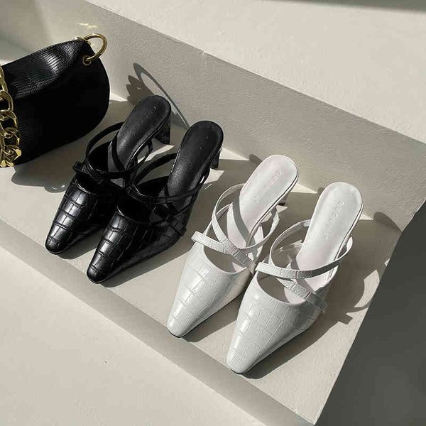 slippers pointed toe women shallow slides slip on thin mid heels cross strap sandals pumps black/white size 35-39 gs8d
slippers pointed toe women shallow slides slip on thin mid heels cross strap sandals pumps black/white size 35-39 gs8d