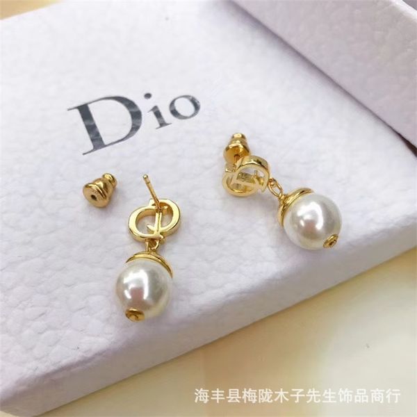 70% off outlet online fashion new size pearl net red same temperament female earrings, Golden
70% off outlet online fashion new size pearl net red same temperament female earrings, Golden