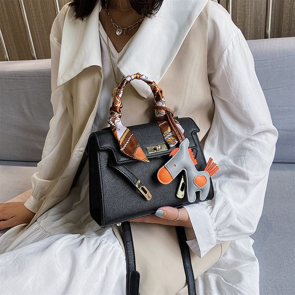 wanghong women's hand-held 2020 fashionable new fashion one shoulder kelly small square bag
wanghong women's hand-held 2020 fashionable new fashion one shoulder kelly small square bag