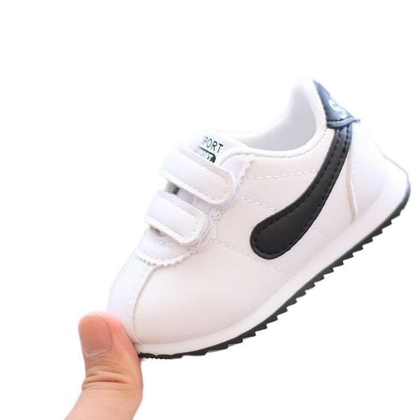 girls and boys leather flat shoes sneakers designed for children fashion casual baby soft learnsto walkthe first step walkers
girls and boys leather flat shoes sneakers designed for children fashion casual baby soft learnsto walkthe first step walkers