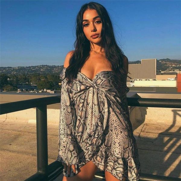 casual dresses 2021 v-neck snake print split long sleeve dress women autumn streetwear party bodycon midi, Black;gray
casual dresses 2021 v-neck snake print split long sleeve dress women autumn streetwear party bodycon midi, Black;gray
